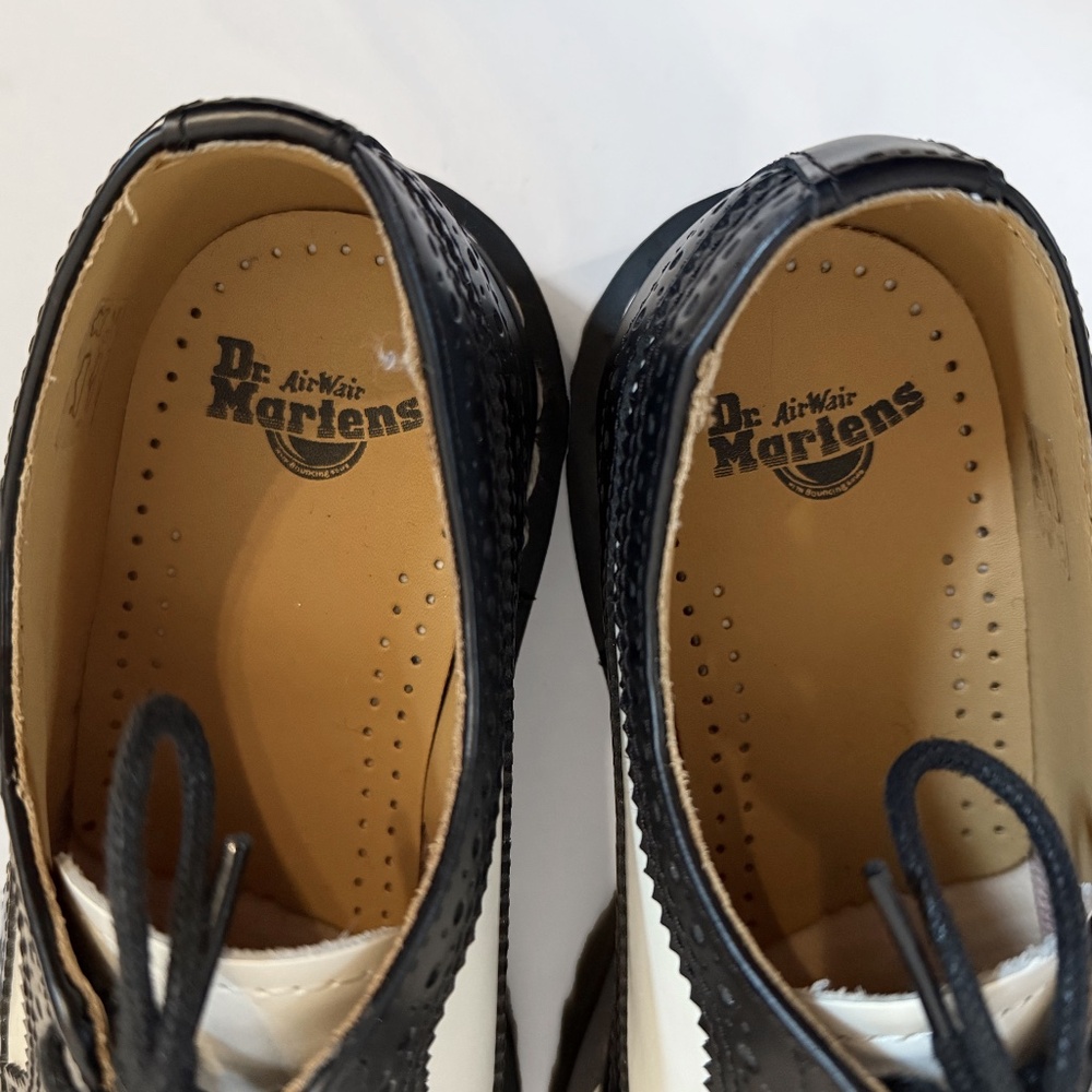Dr. Martens 3989 Bex Smooth Leather Brogue Shoes Black and White Wingtip Shoes - Picture 7 of 12